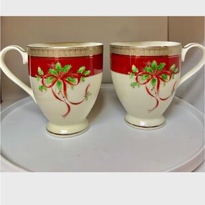 Mikasa Palatial Holly Mug Coffee Tea Cup Holly and  Red Ribbon set 2 Christmas